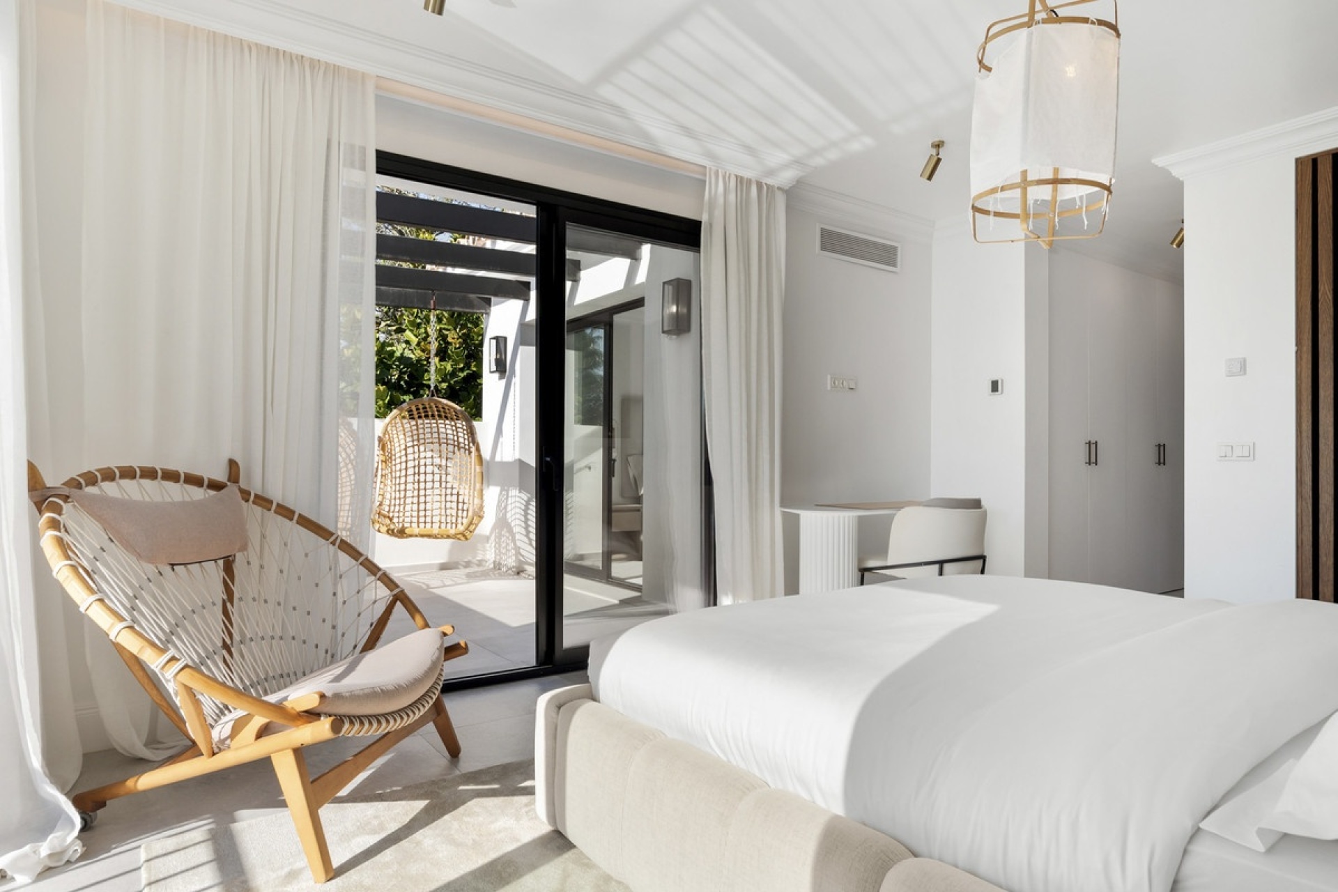 Resale - Villa - Marbella - Nueva Andalucía