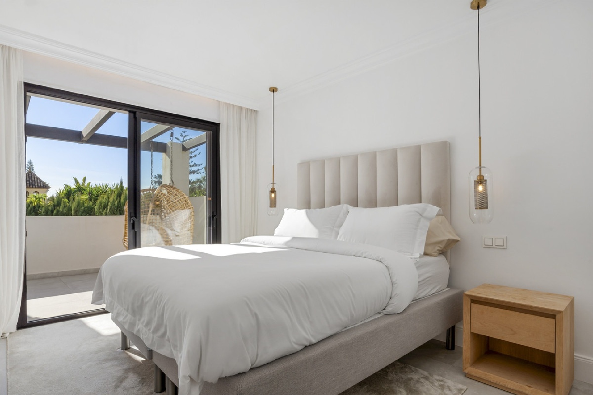 Resale - Villa - Marbella - Nueva Andalucía