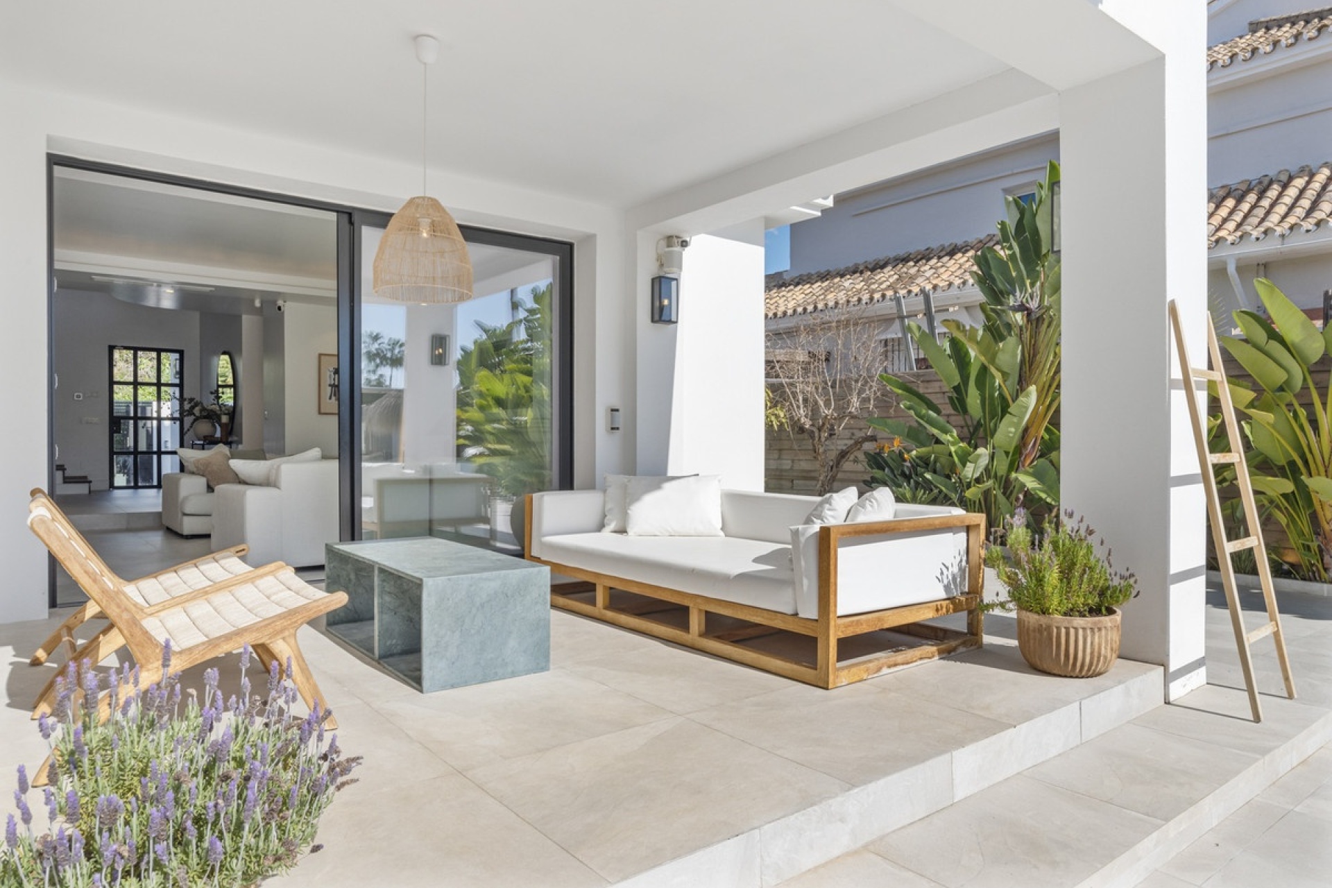 Resale - Villa - Marbella - Nueva Andalucía