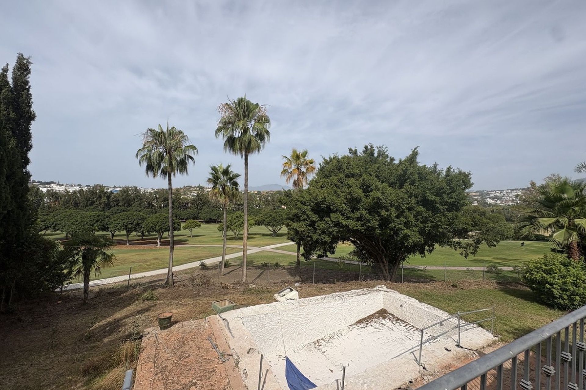 Resale - Villa - Marbella - Nueva Andalucía