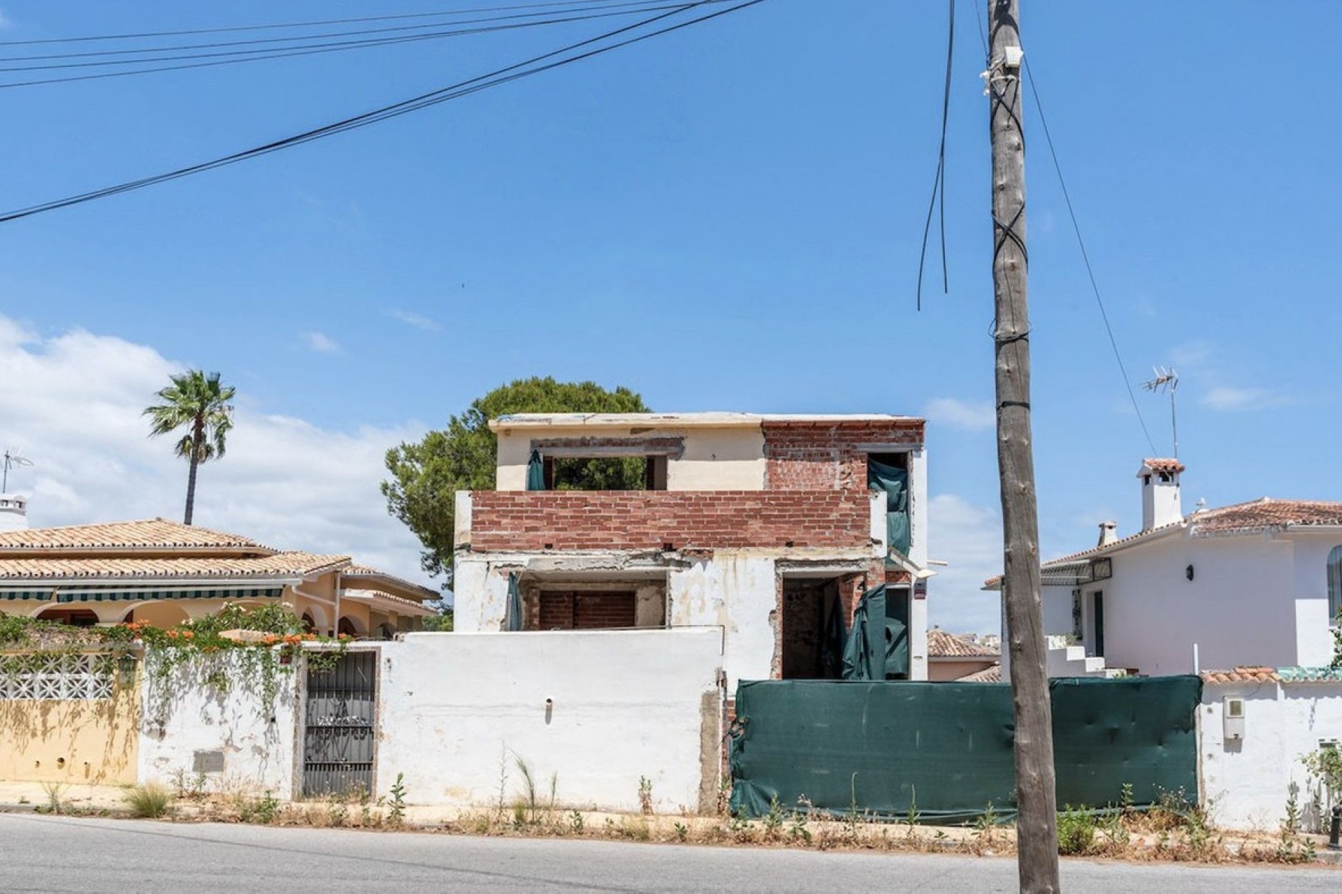 Resale - Villa - Marbella - Nueva Andalucía