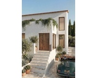Resale - Villa - Marbella - Nueva Andalucía