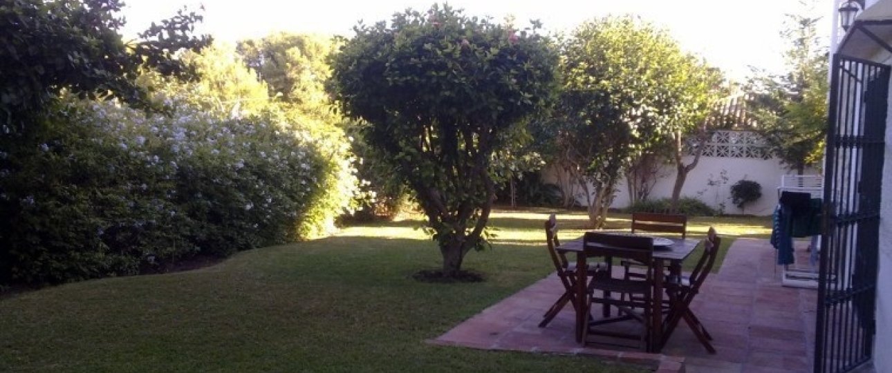 Resale - Villa - Marbella - Nueva Andalucía