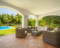 Resale - Villa - Marbella - Nueva Andalucía