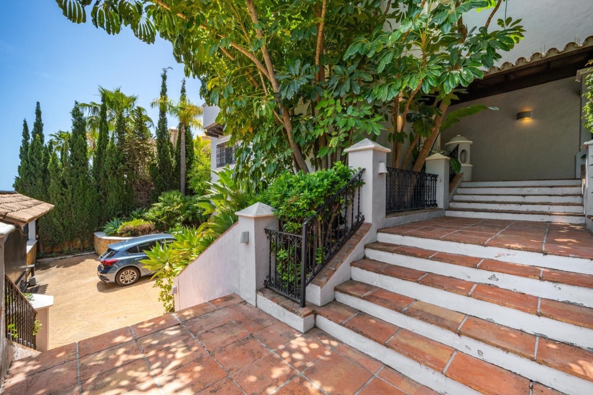 Resale - Villa - Marbella - Nueva Andalucía