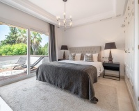 Resale - Villa - Marbella - Nueva Andalucía