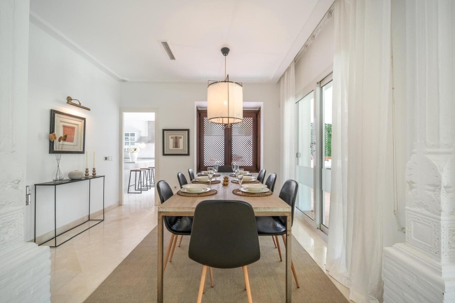 Resale - Villa - Marbella - Nueva Andalucía