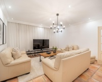 Resale - Villa - Marbella - Nueva Andalucía