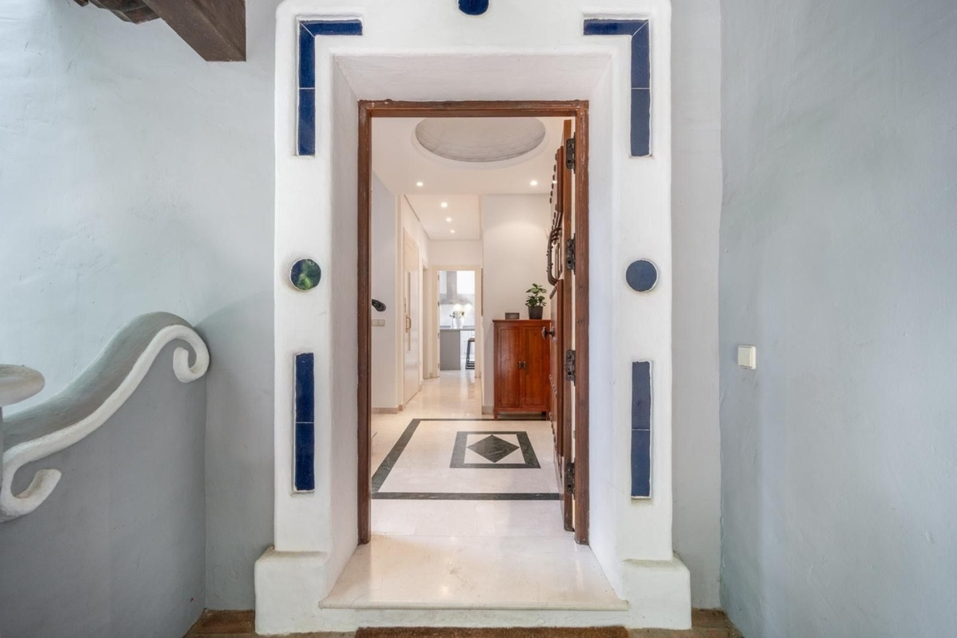 Resale - Villa - Marbella - Nueva Andalucía