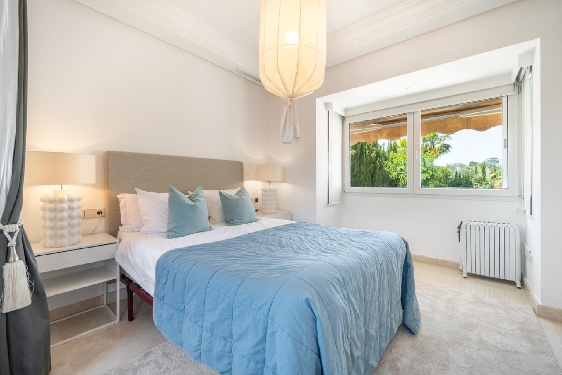 Resale - Villa - Marbella - Nueva Andalucía