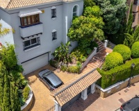 Resale - Villa - Marbella - Nueva Andalucía