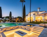 Resale - Villa - Marbella - Nueva Andalucía