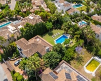 Resale - Villa - Marbella - Nueva Andalucía
