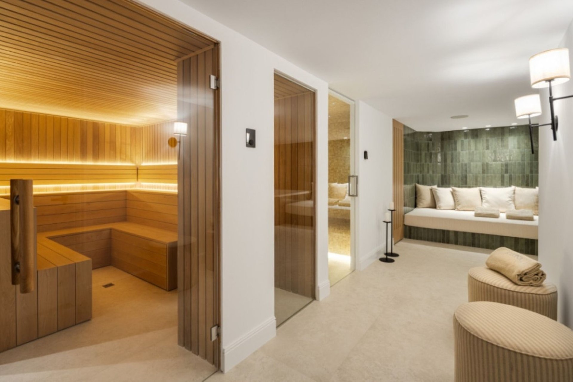 Resale - Villa - Marbella - Nueva Andalucía