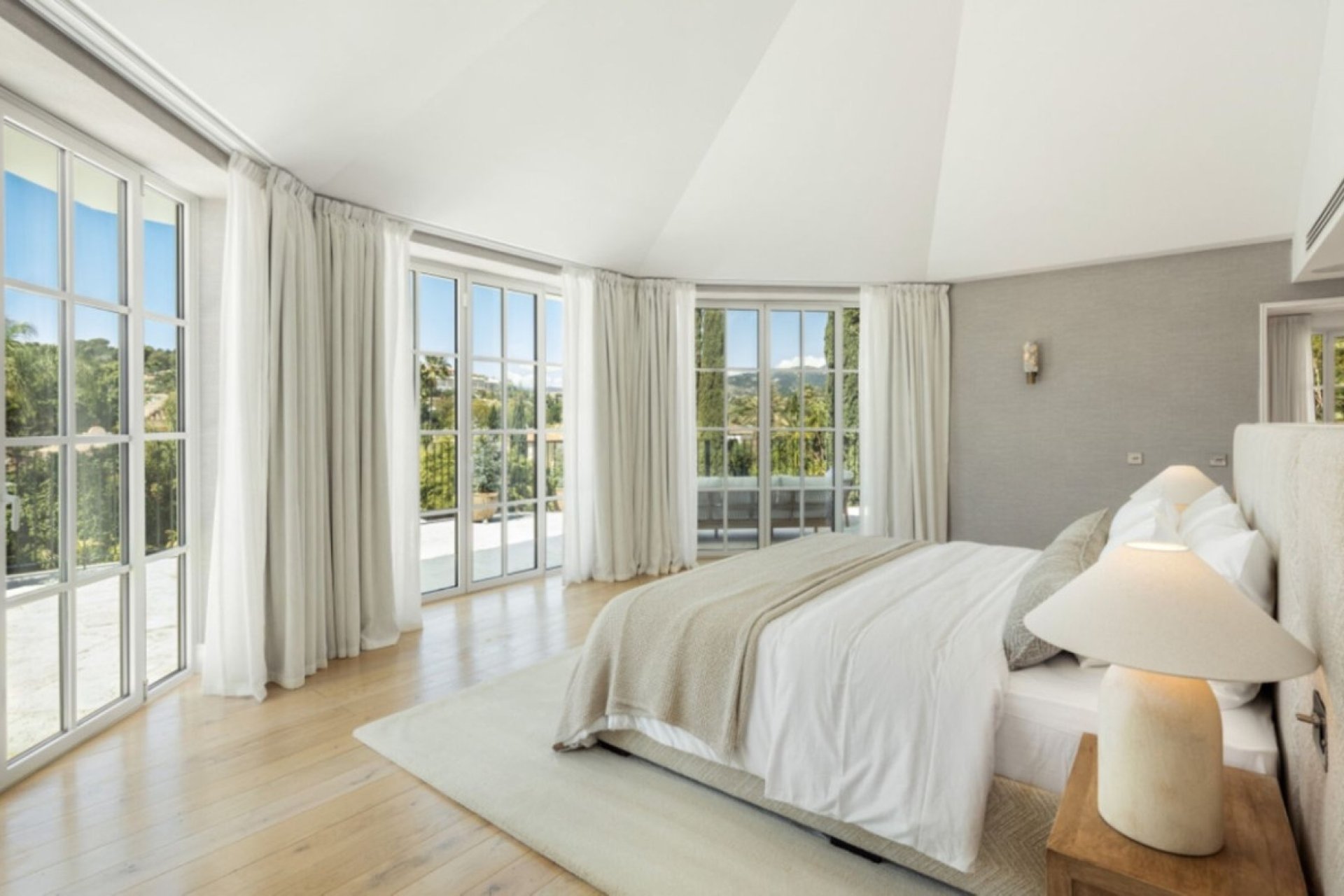 Resale - Villa - Marbella - Nueva Andalucía