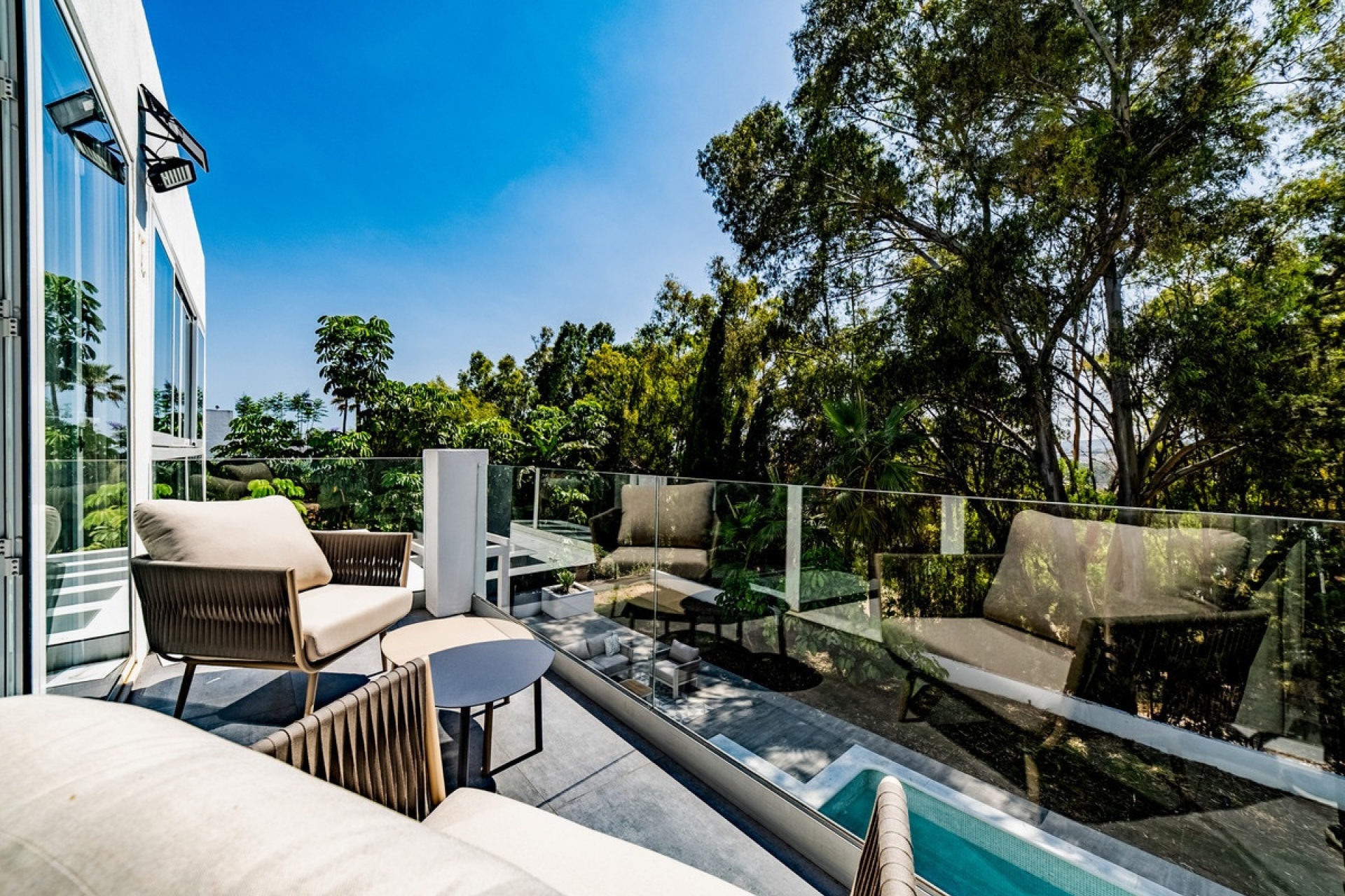 Resale - Villa - Marbella - Nueva Andalucía