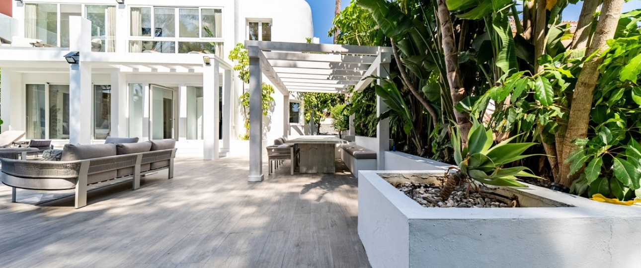 Resale - Villa - Marbella - Nueva Andalucía