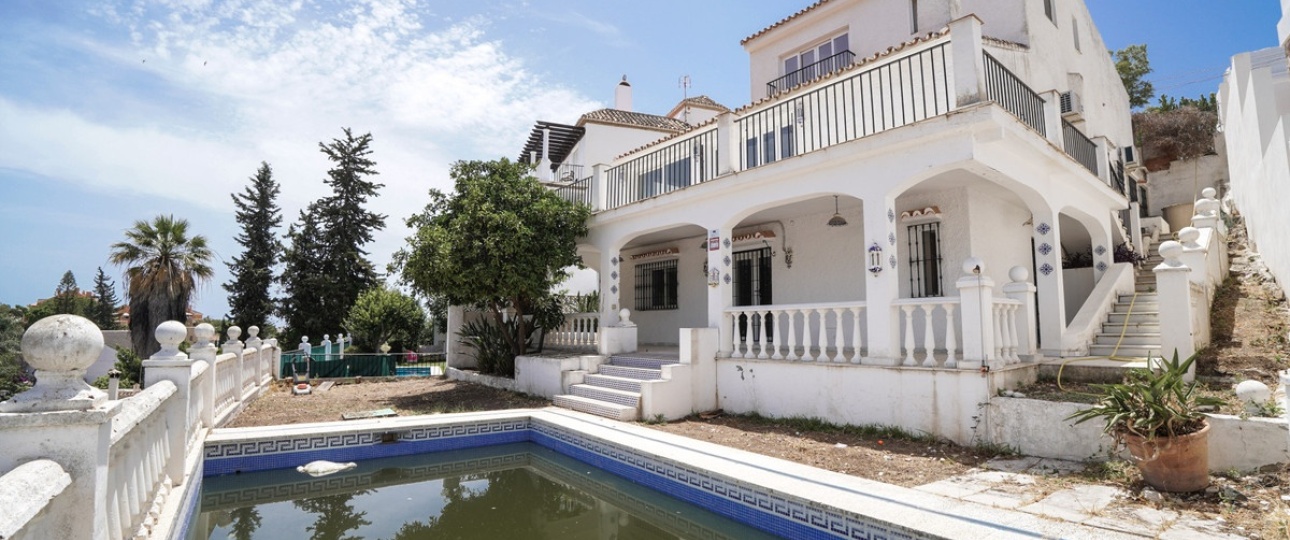 Resale - Villa - Marbella - Nueva Andalucía