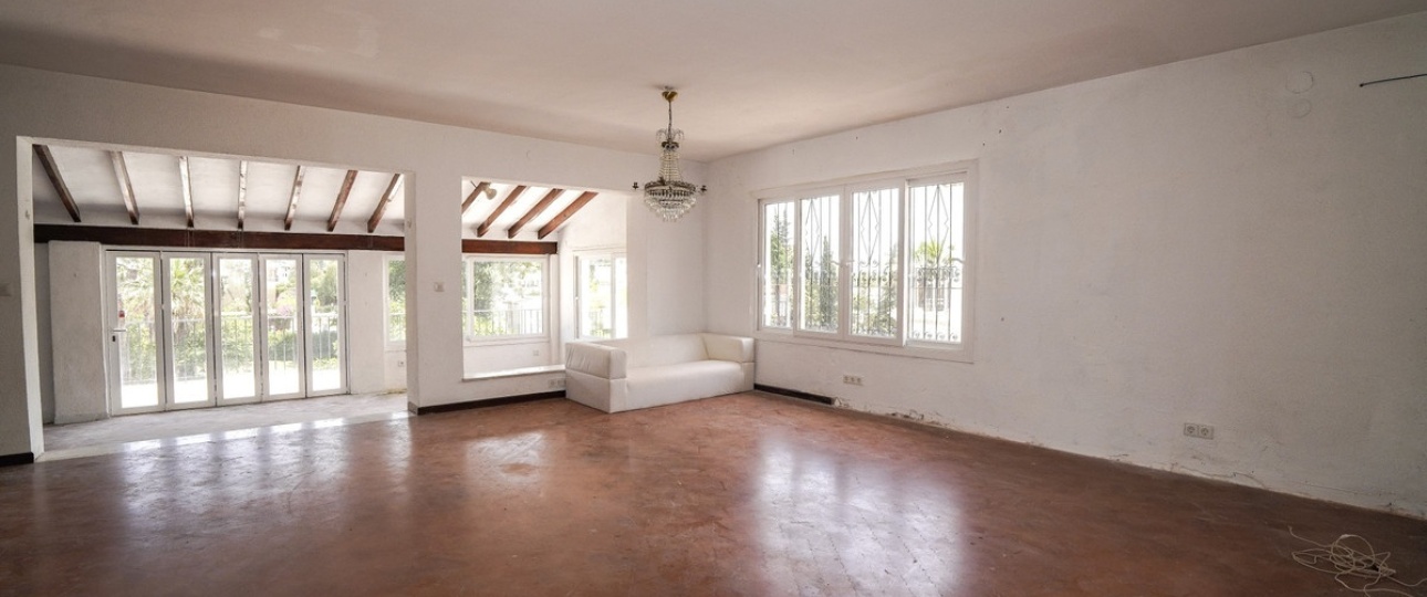 Resale - Villa - Marbella - Nueva Andalucía