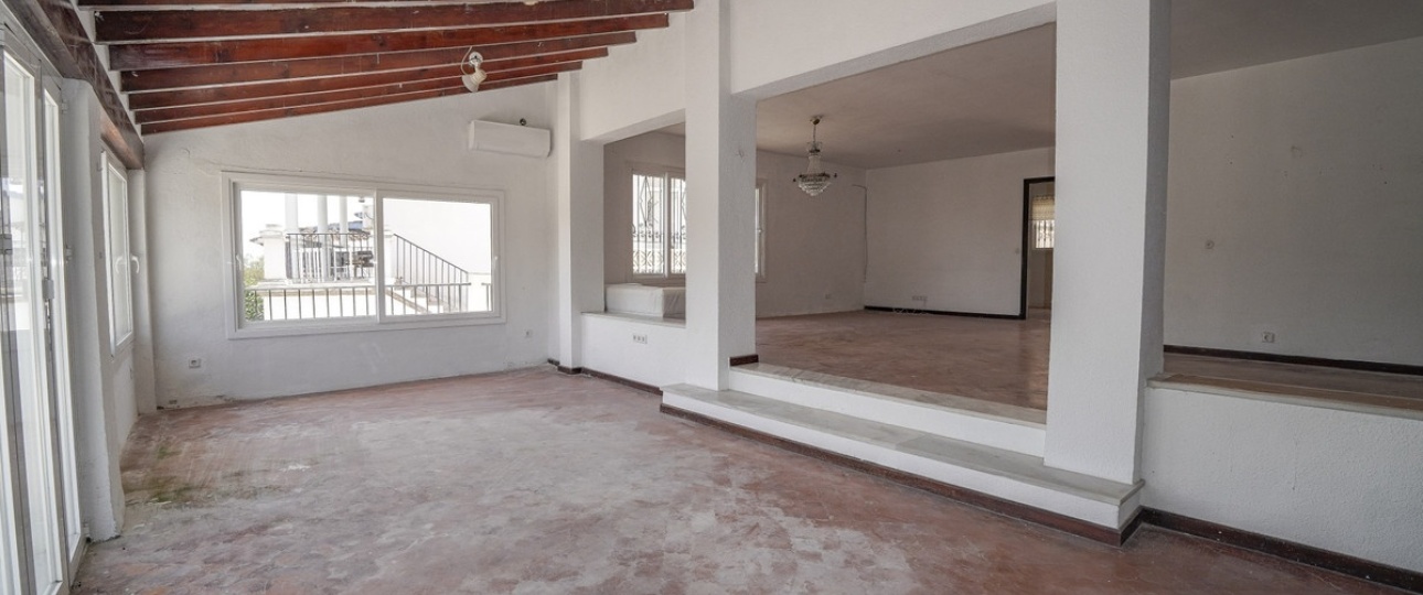 Resale - Villa - Marbella - Nueva Andalucía
