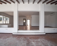 Resale - Villa - Marbella - Nueva Andalucía