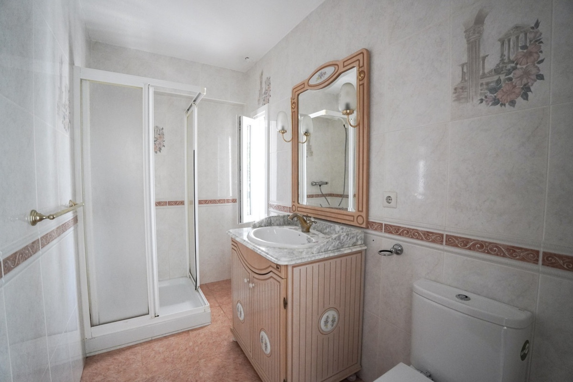Resale - Villa - Marbella - Nueva Andalucía