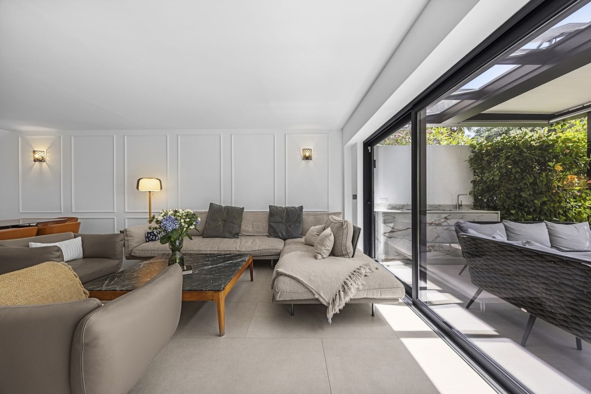 Resale - Villa - Marbella - Nueva Andalucía