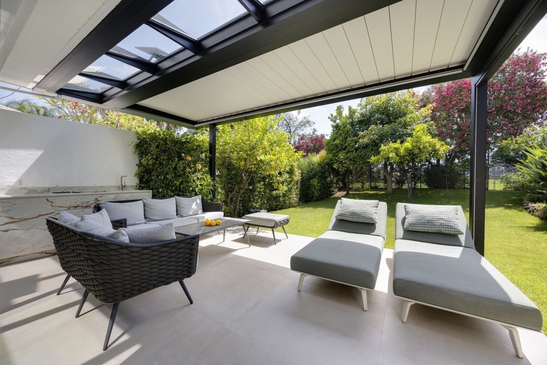 Resale - Villa - Marbella - Nueva Andalucía