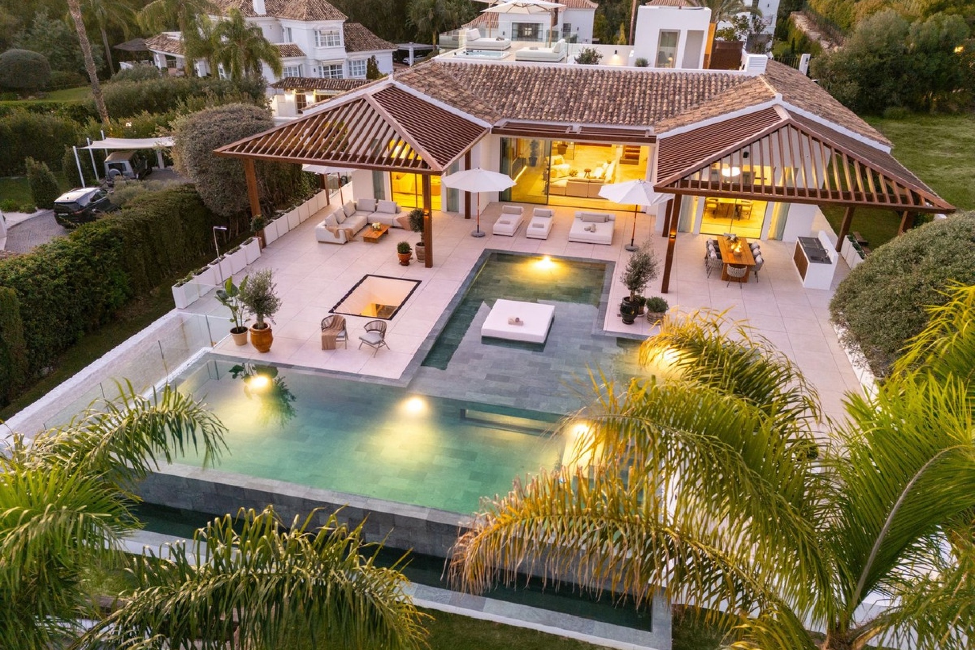 Resale - Villa - Marbella - Nueva Andalucía