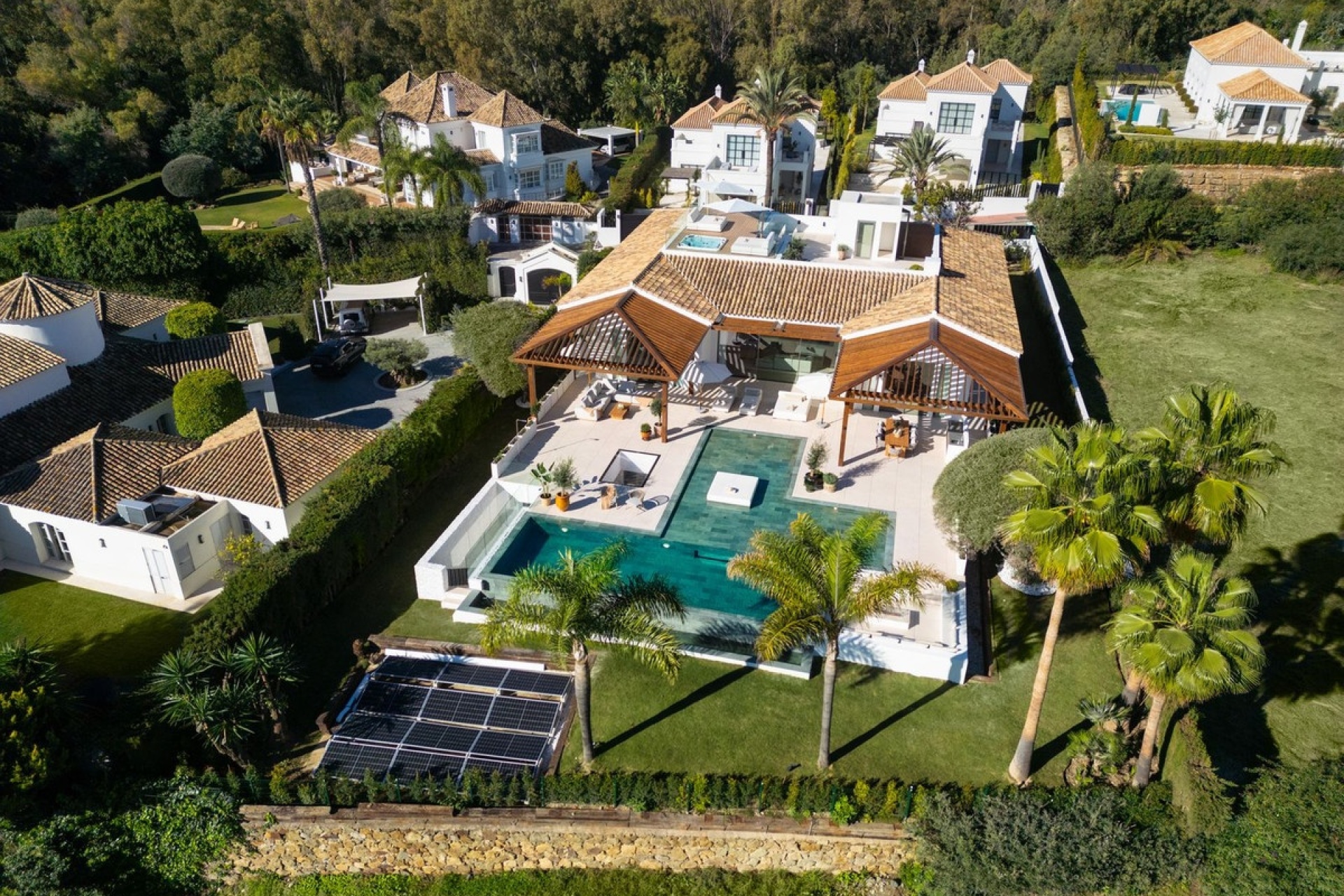 Resale - Villa - Marbella - Nueva Andalucía