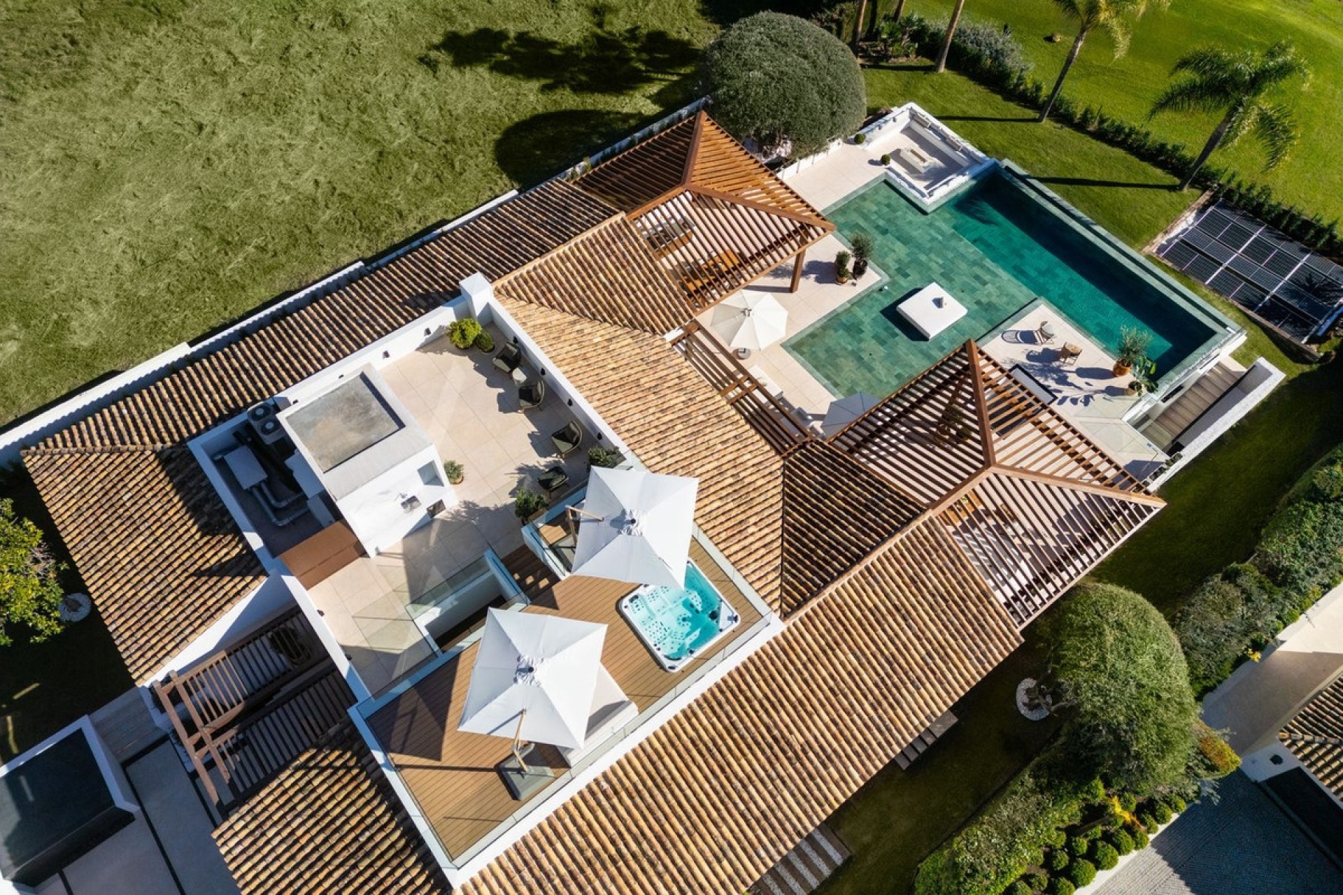 Resale - Villa - Marbella - Nueva Andalucía