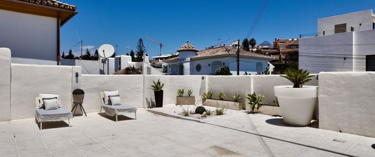 Resale - Villa - Marbella - Nueva Andalucía