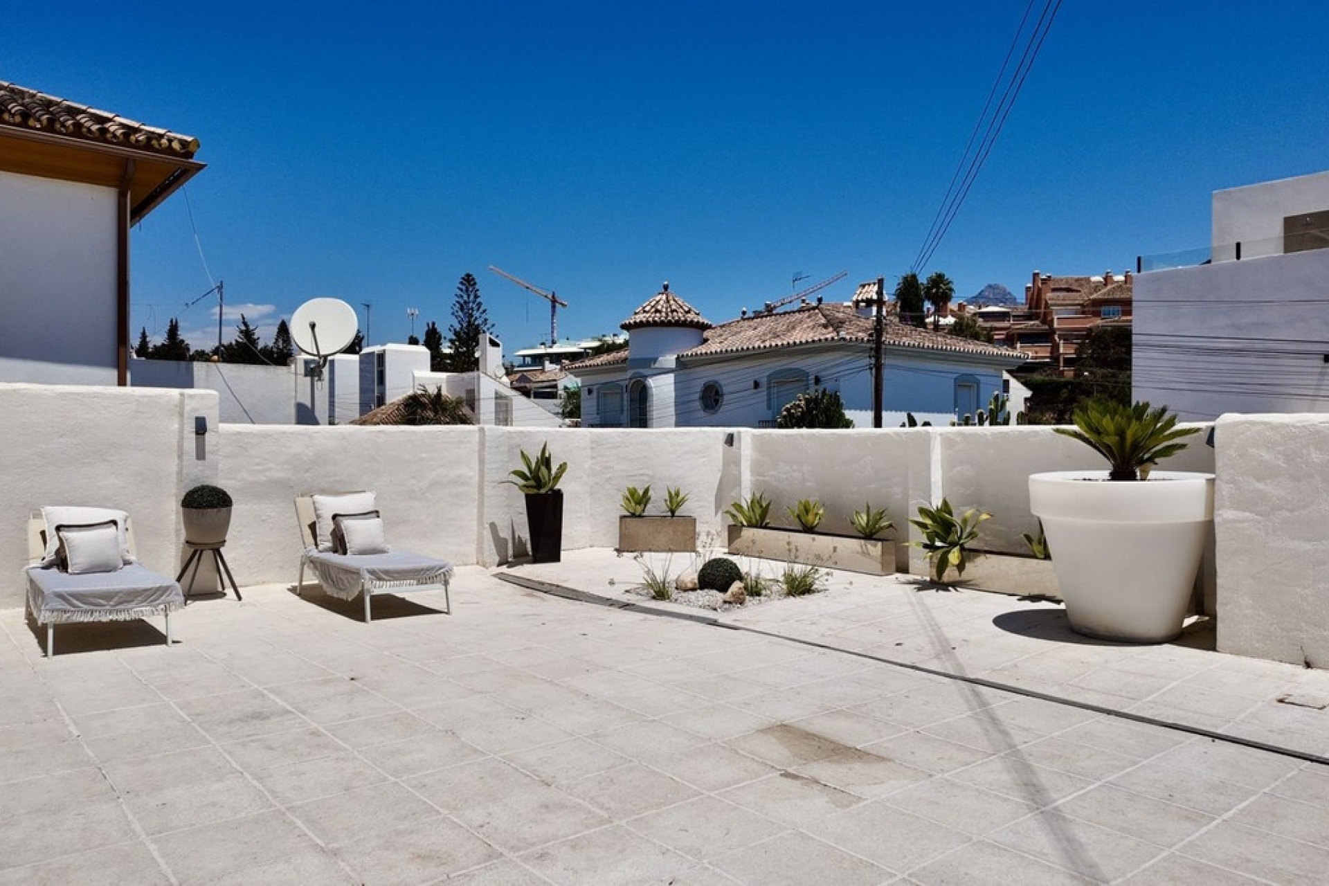 Resale - Villa - Marbella - Nueva Andalucía