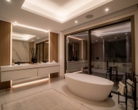 Resale - Villa - Marbella - Nueva Andalucía