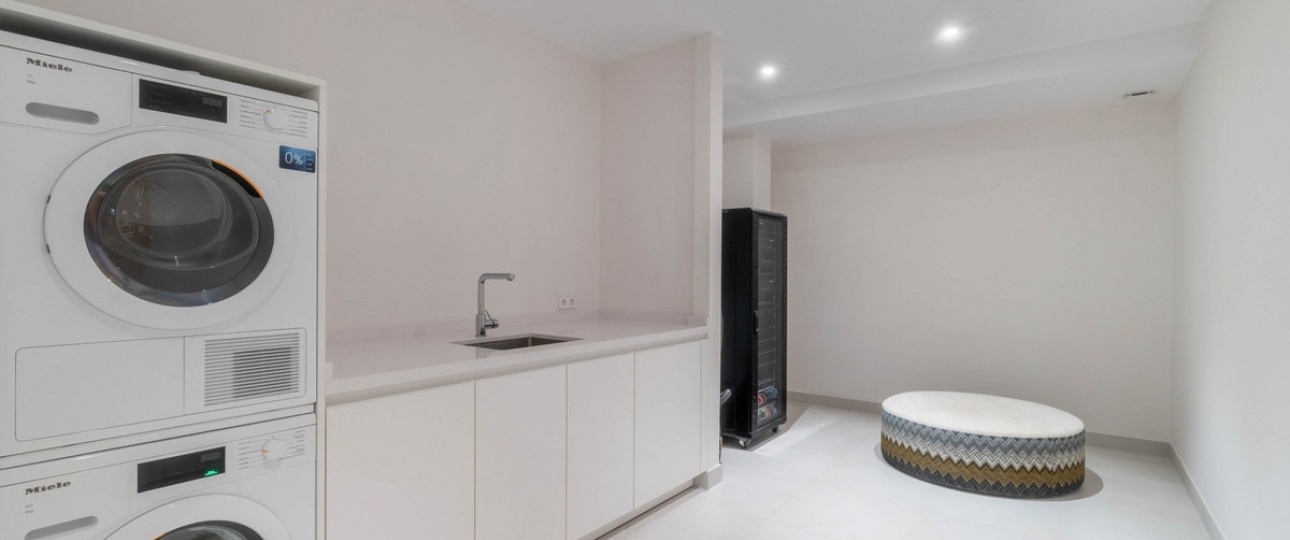 Resale - Villa - Marbella - Nueva Andalucía