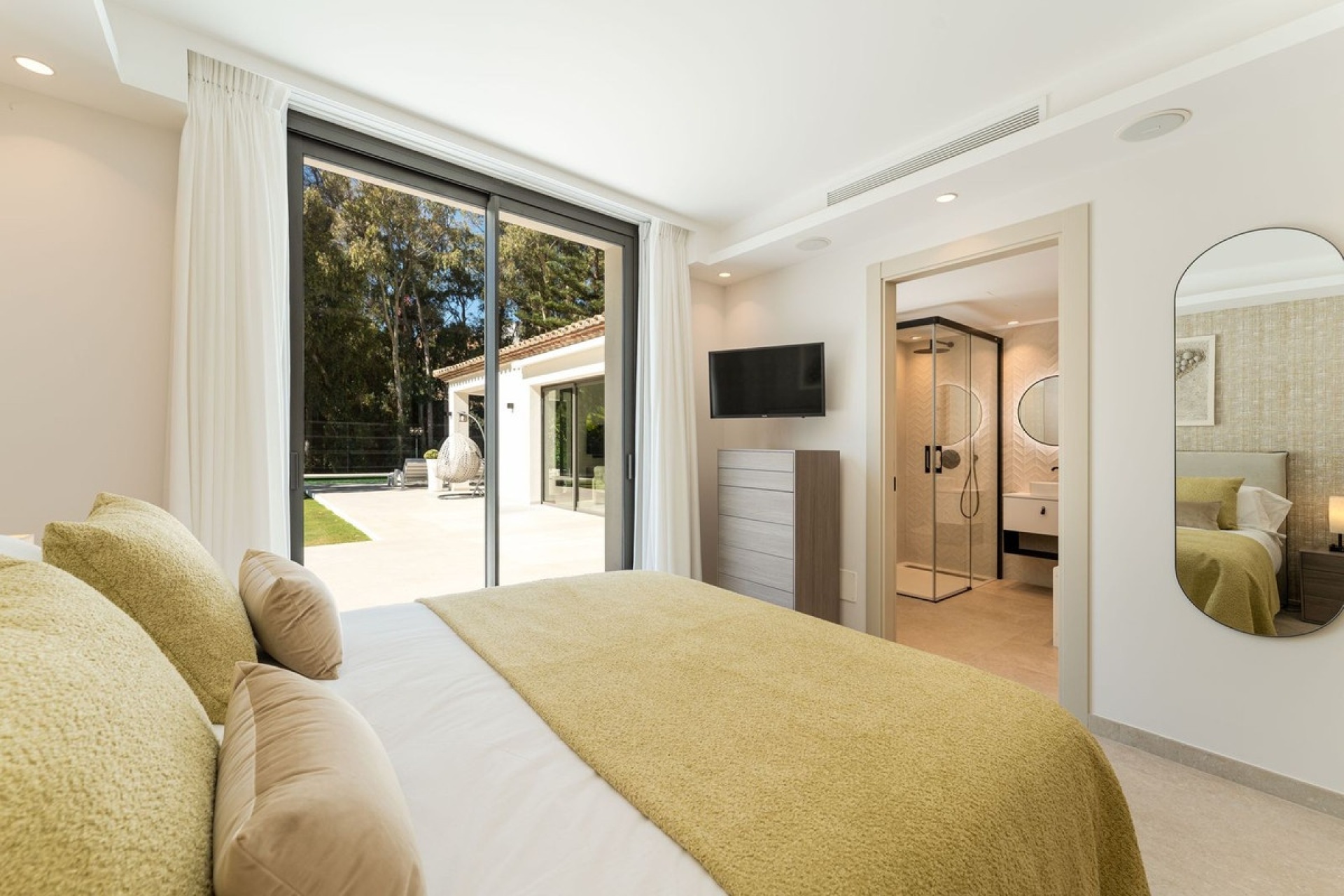 Resale - Villa - Marbella - Nueva Andalucía