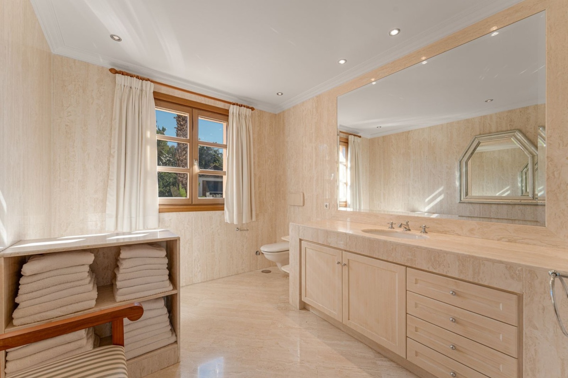 Resale - Villa - Marbella - Nueva Andalucía