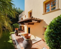Resale - Villa - Marbella - Nueva Andalucía