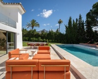 Resale - Villa - Marbella - Nueva Andalucía