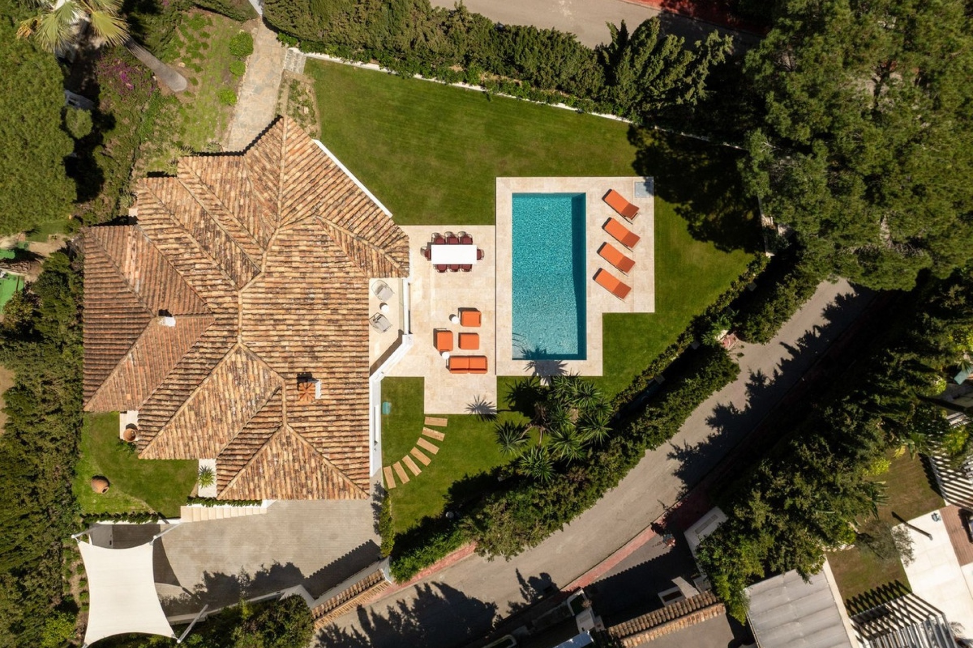 Resale - Villa - Marbella - Nueva Andalucía