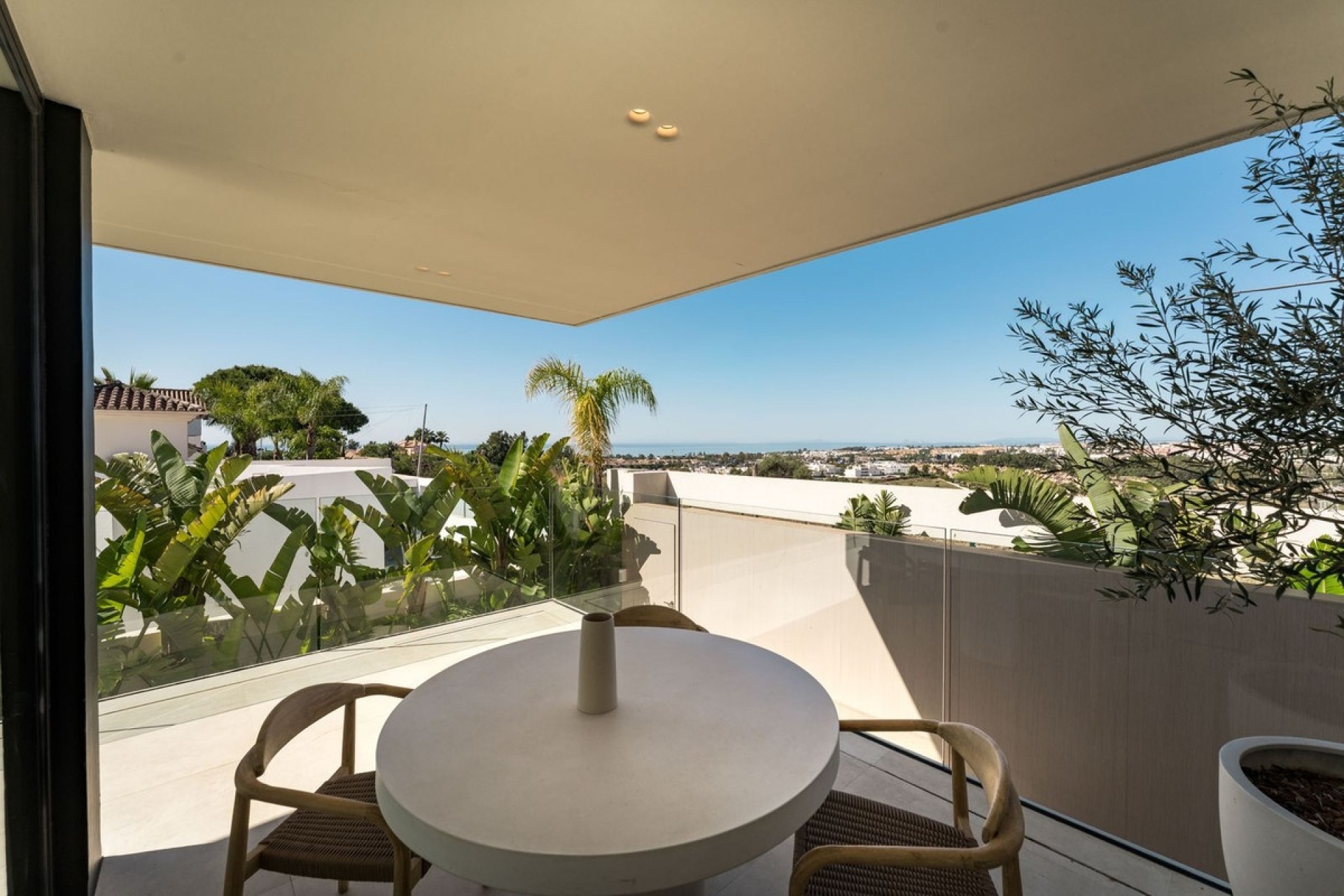 Resale - Villa - Marbella - Nueva Andalucía