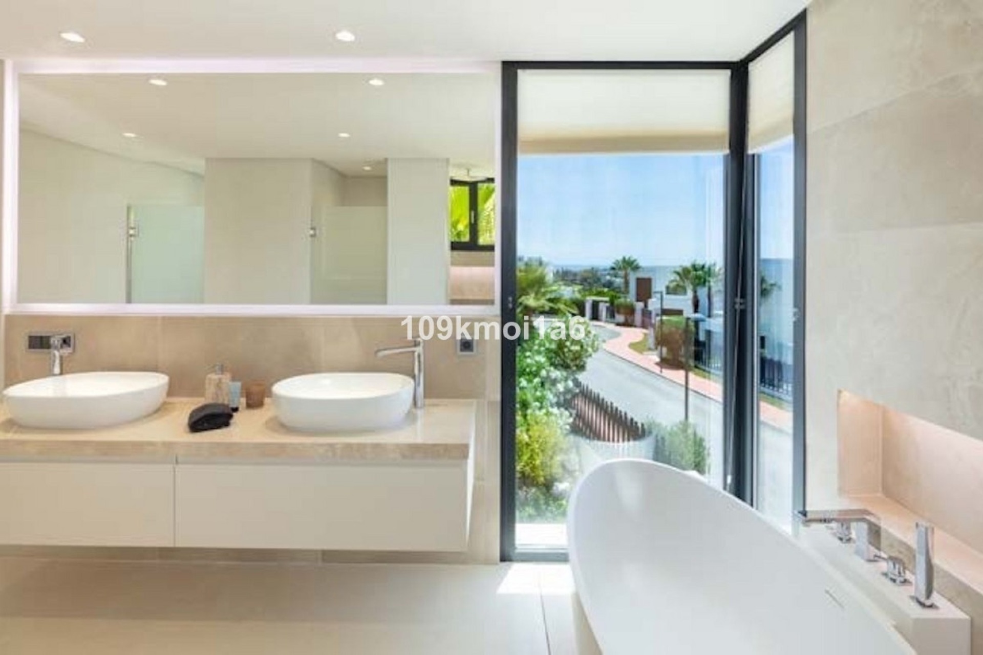 Resale - Villa - Marbella - Nueva Andalucía