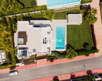 Resale - Villa - Marbella - Nueva Andalucía
