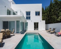 Resale - Villa - Marbella - Nueva Andalucía