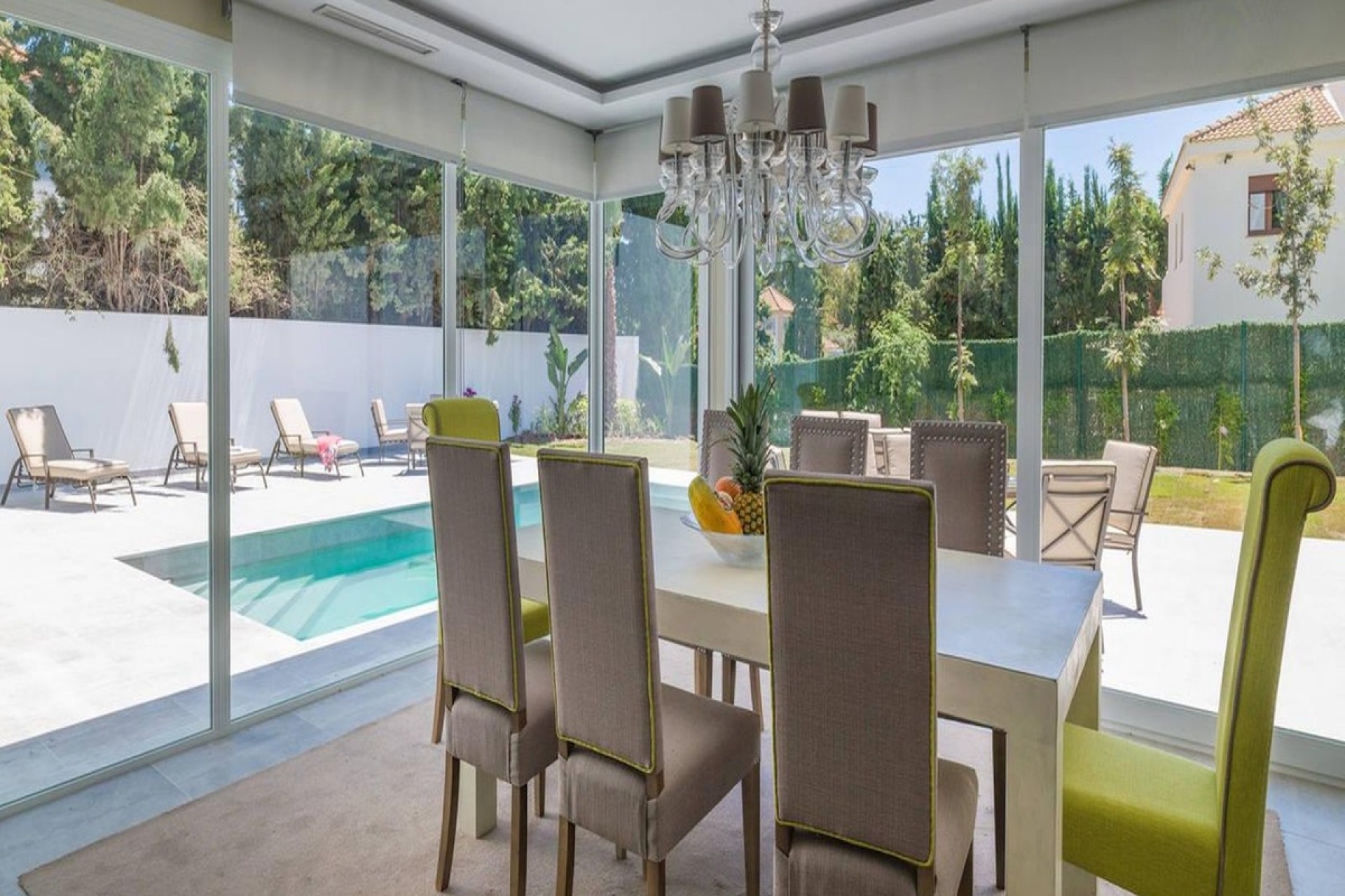 Resale - Villa - Marbella - Nueva Andalucía