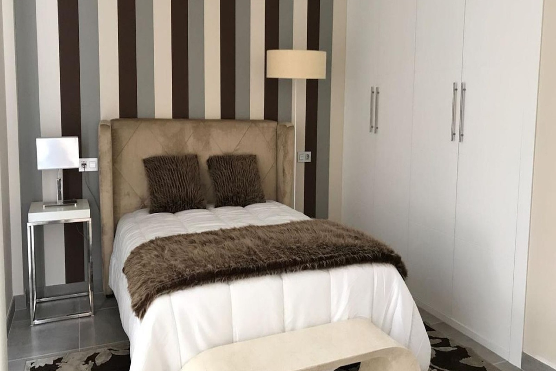 Resale - Villa - Marbella - Nueva Andalucía