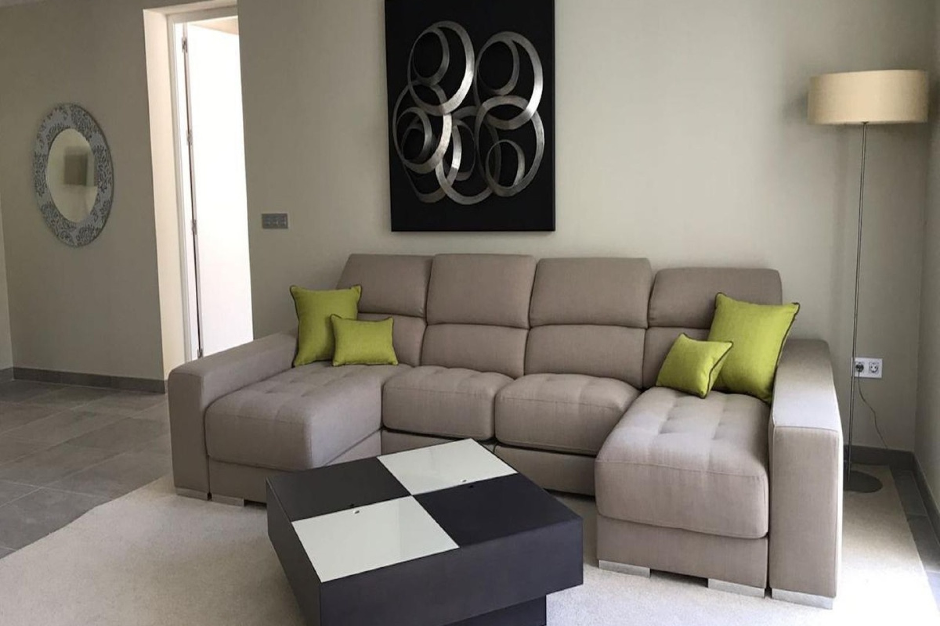 Resale - Villa - Marbella - Nueva Andalucía