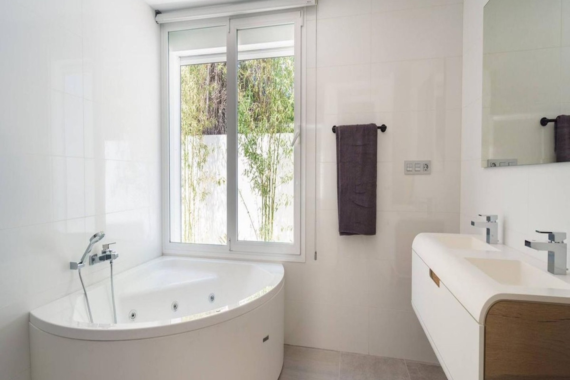Resale - Villa - Marbella - Nueva Andalucía