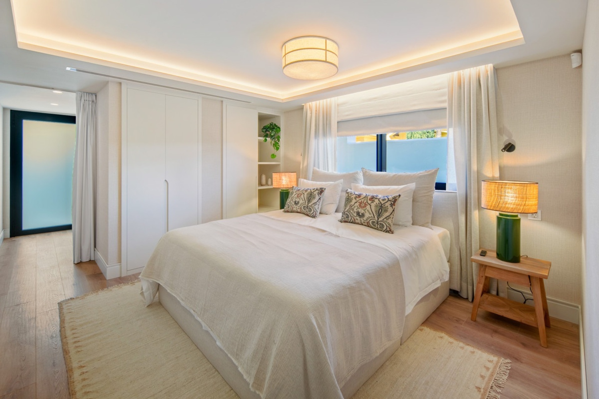 Resale - Villa - Marbella - Nueva Andalucía