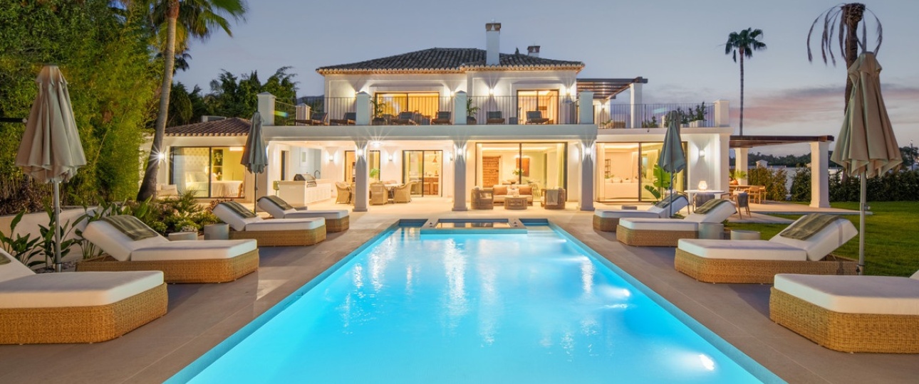 Resale - Villa - Marbella - Nueva Andalucía